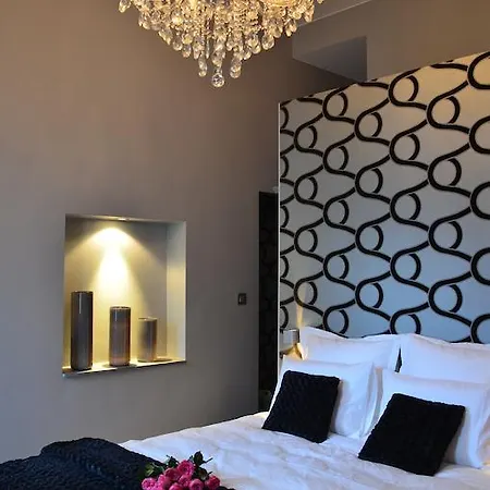 فندق مبيت وإفطار N°5 لييج