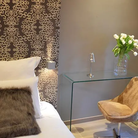 فندق مبيت وإفطار N°5 لييج