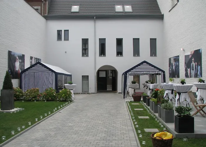 Nocleg ze śniadaniem N°5 4*